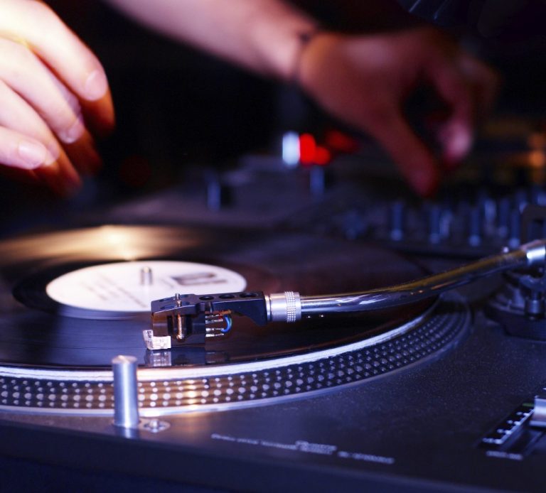 Fort Wayne Wedding DJ Service Turntable