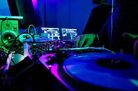 Fort Wayne DJ Party DJ Service